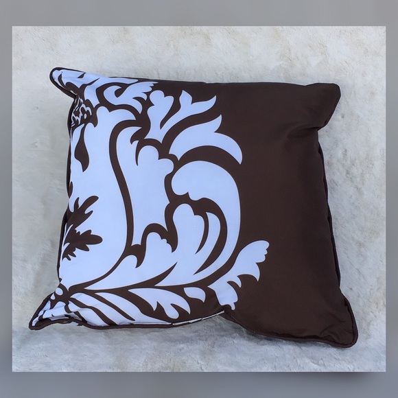 Other - Decorative Accent Pillow - Like New
